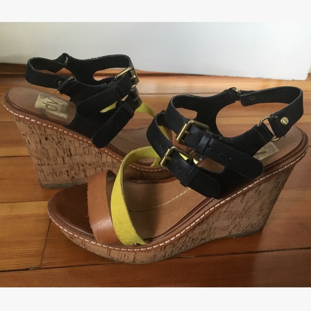 SUMMER SALE ☀️ Dolce Vita Cork Wedges - Picture 1 of 4