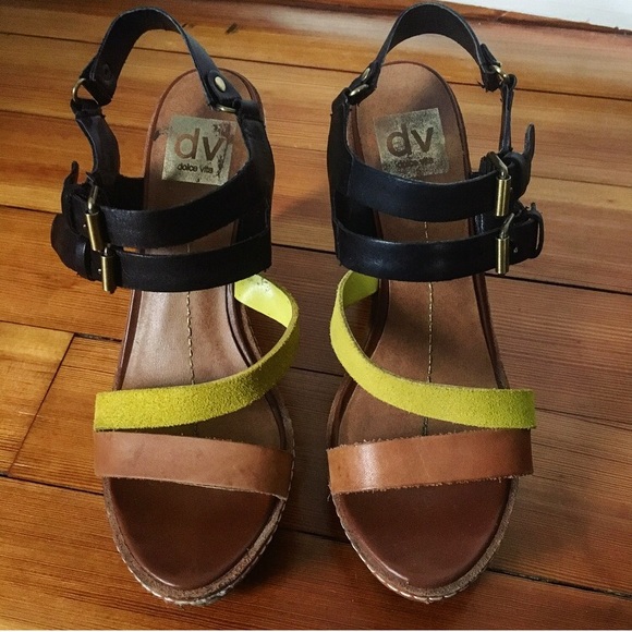 SUMMER SALE ☀️ Dolce Vita Cork Wedges - Picture 2 of 4