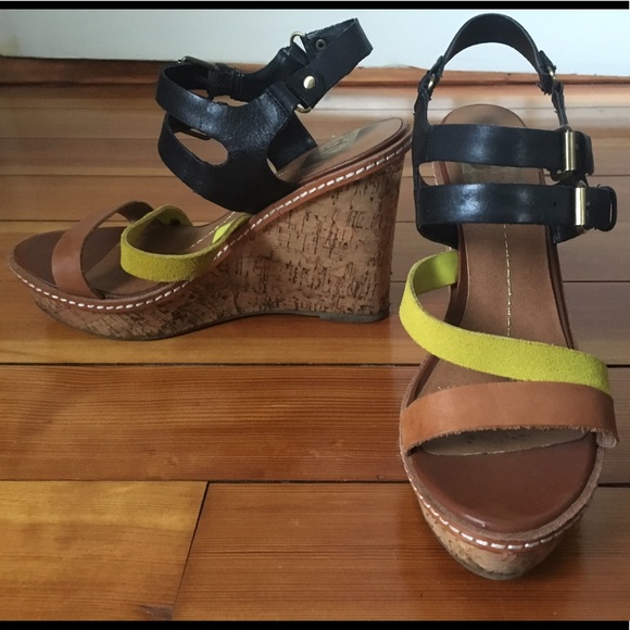 SUMMER SALE ☀️ Dolce Vita Cork Wedges - Picture 3 of 4