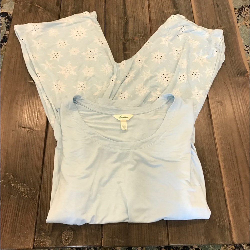 NEW Soma snowflake pj set
