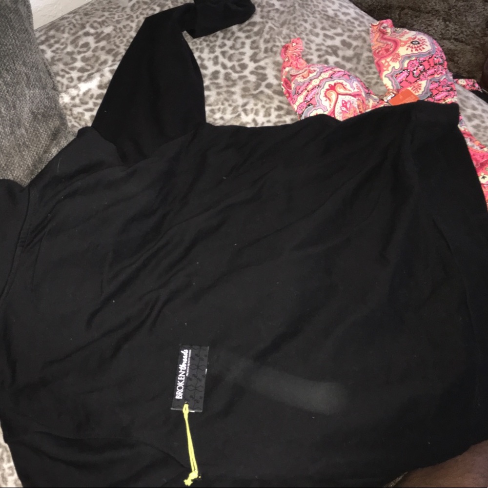 Broken Threads Size Large Brand New - Picture 2 of 2