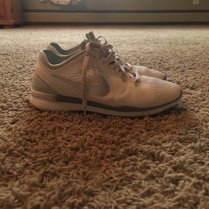 Worn once! Nike Free TR FIT 5!