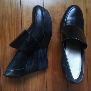 FALL SPECIAL 🍂 Naya Leather/Patent Wedges