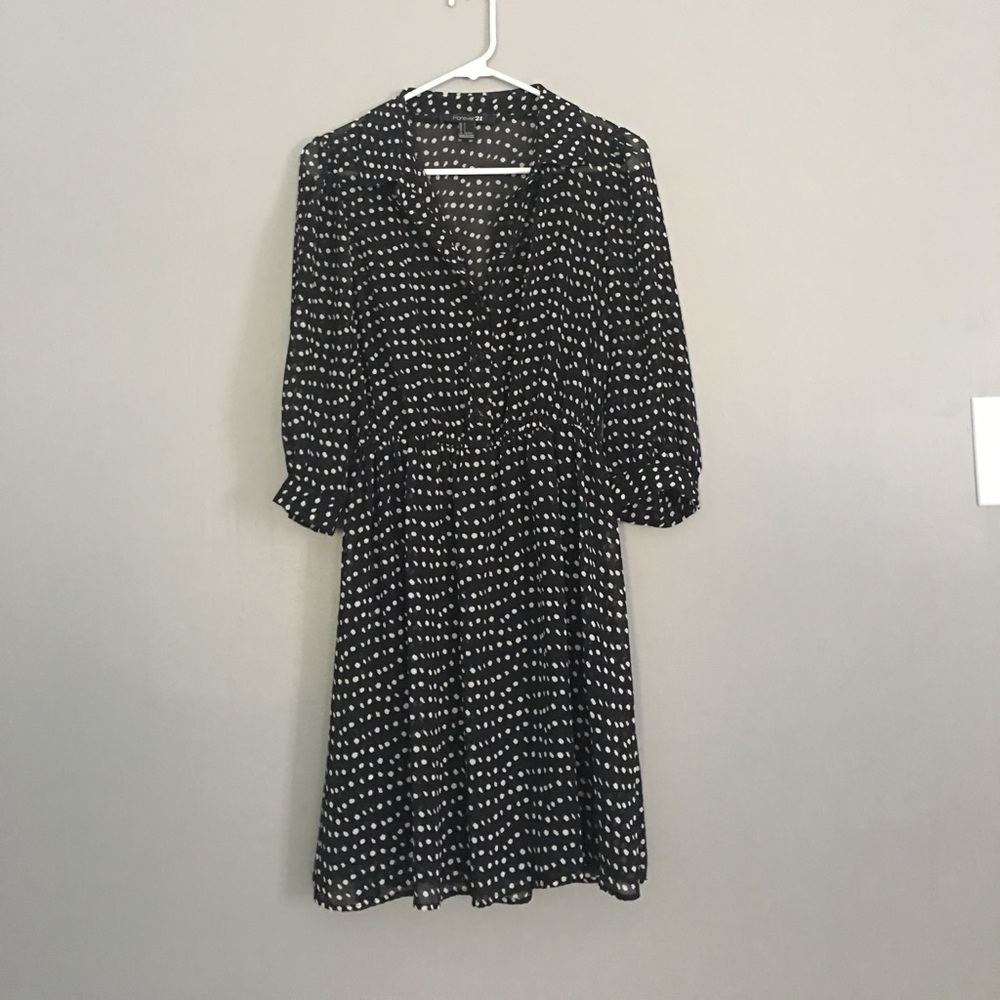 Forever21 small button down polka dot dress