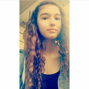 Meet your Posher, Breana