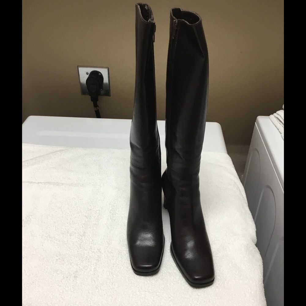 Knee boots. Beautiful soft leather Sudini Boots