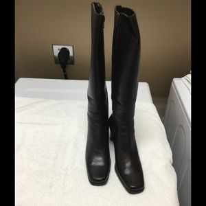 Knee boots. Beautiful soft leather Sudini Boots