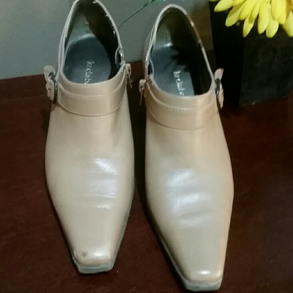 Super Comfy Tan Leather Ankle Boots - Picture 2 of 6
