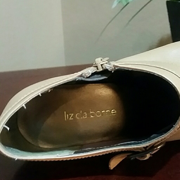 Super Comfy Tan Leather Ankle Boots - Picture 5 of 6