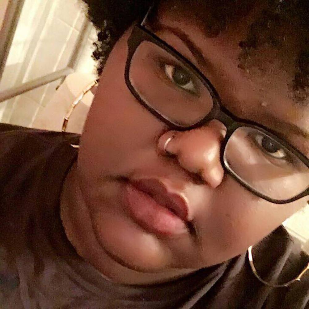 Meet your Posher, Reina