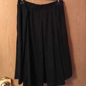 EUC Lularoe Madison in solid black❤️