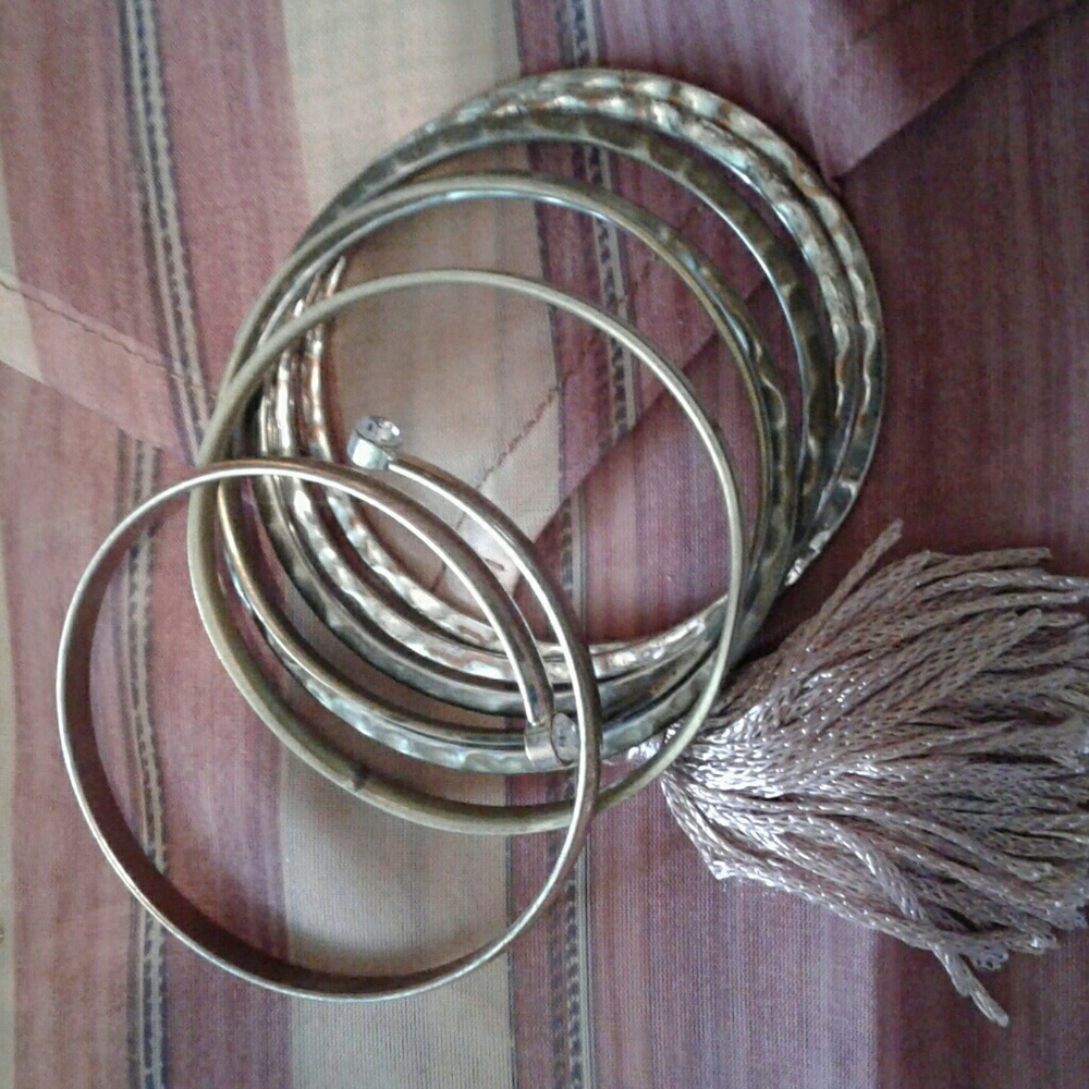 Jewelry - Picture 2 of 2