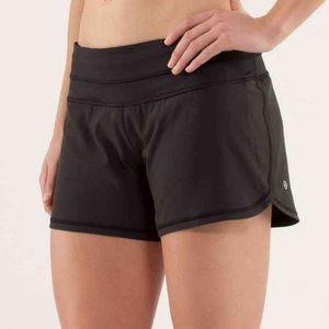 Black Lululemon Groovy Run Short Size 6
