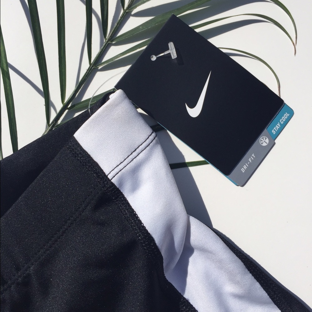 NWT Nike Dri Fit Spandex - Picture 4 of 5
