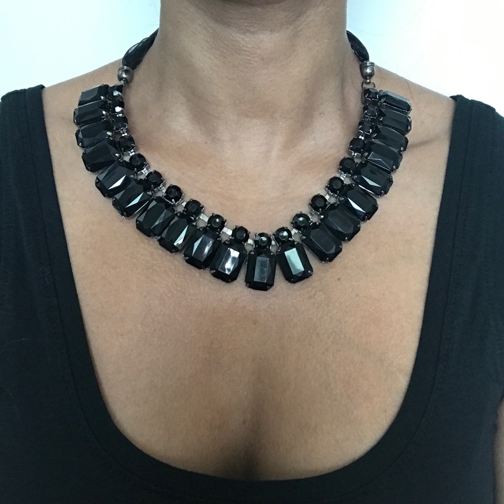 Black stone bib necklace