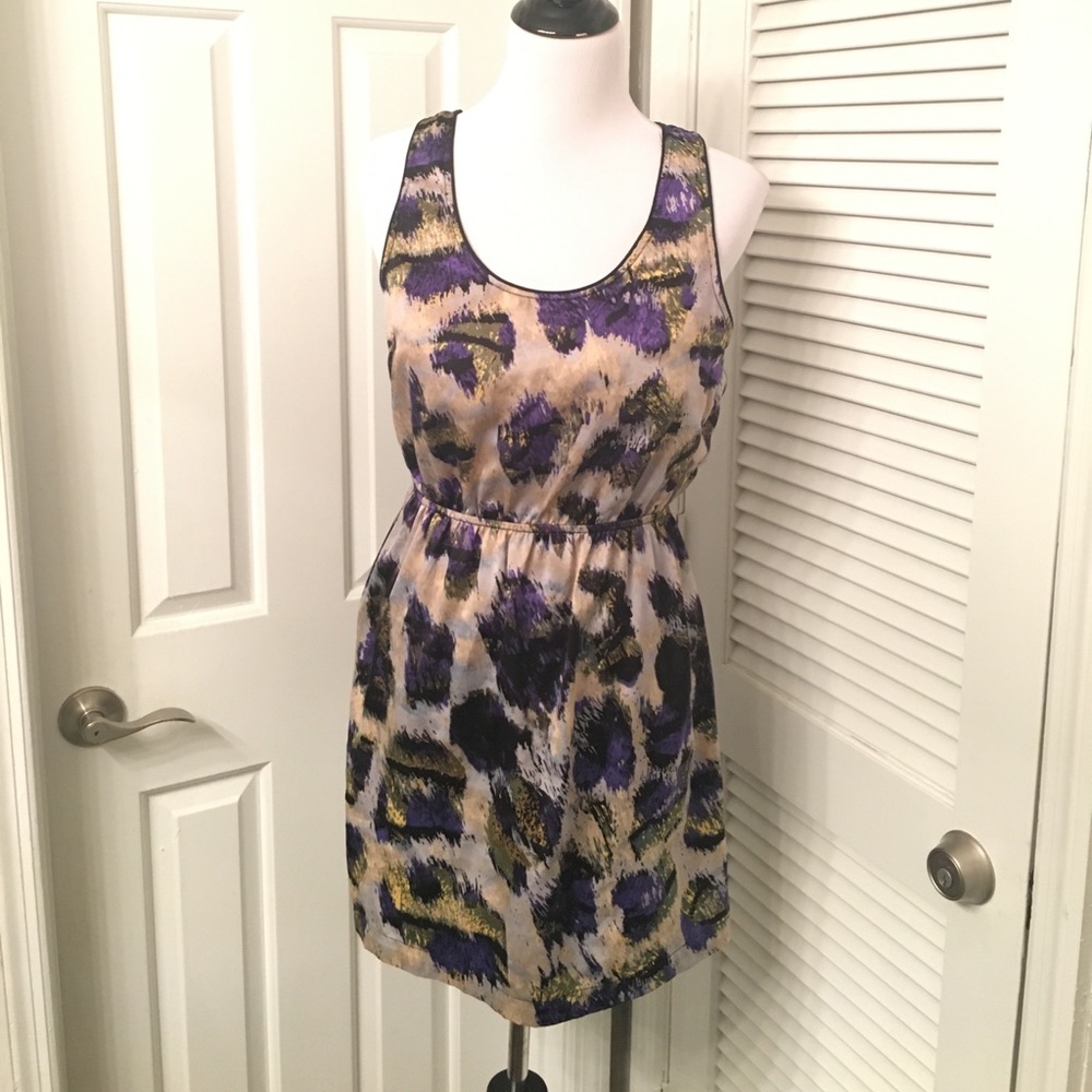 ‼️5/$25‼️Silence  and Noise Keyhole dress
