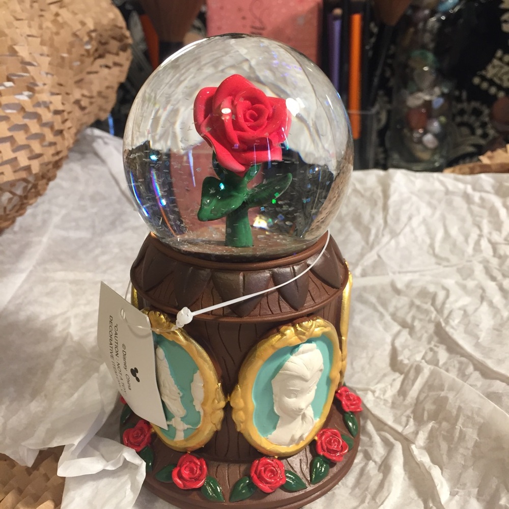 BEAUTY AND BEAST LIMITED EDITION GLOBE