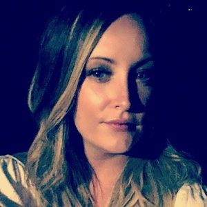 Meet your Posher, Christie