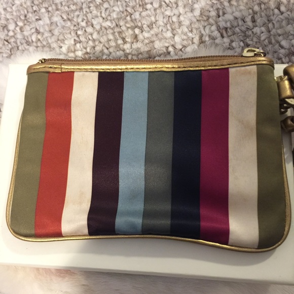 Coach Wristlet - Picture 4 of 8