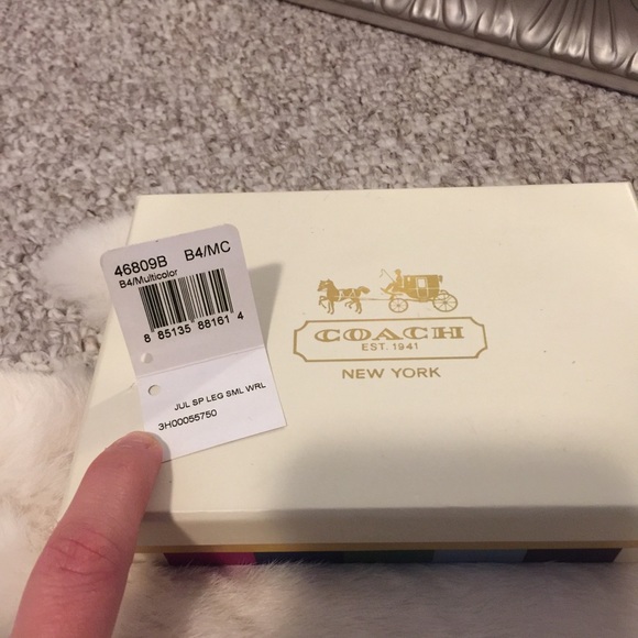 Coach Wristlet - Picture 7 of 8