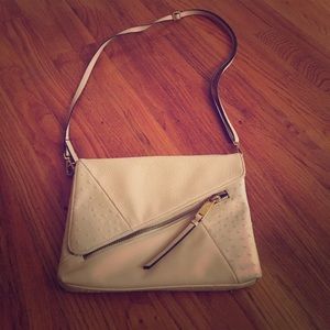 Jessica Simpson over the shoulder bag