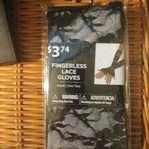 NWT Sexy fingerless lace gloves