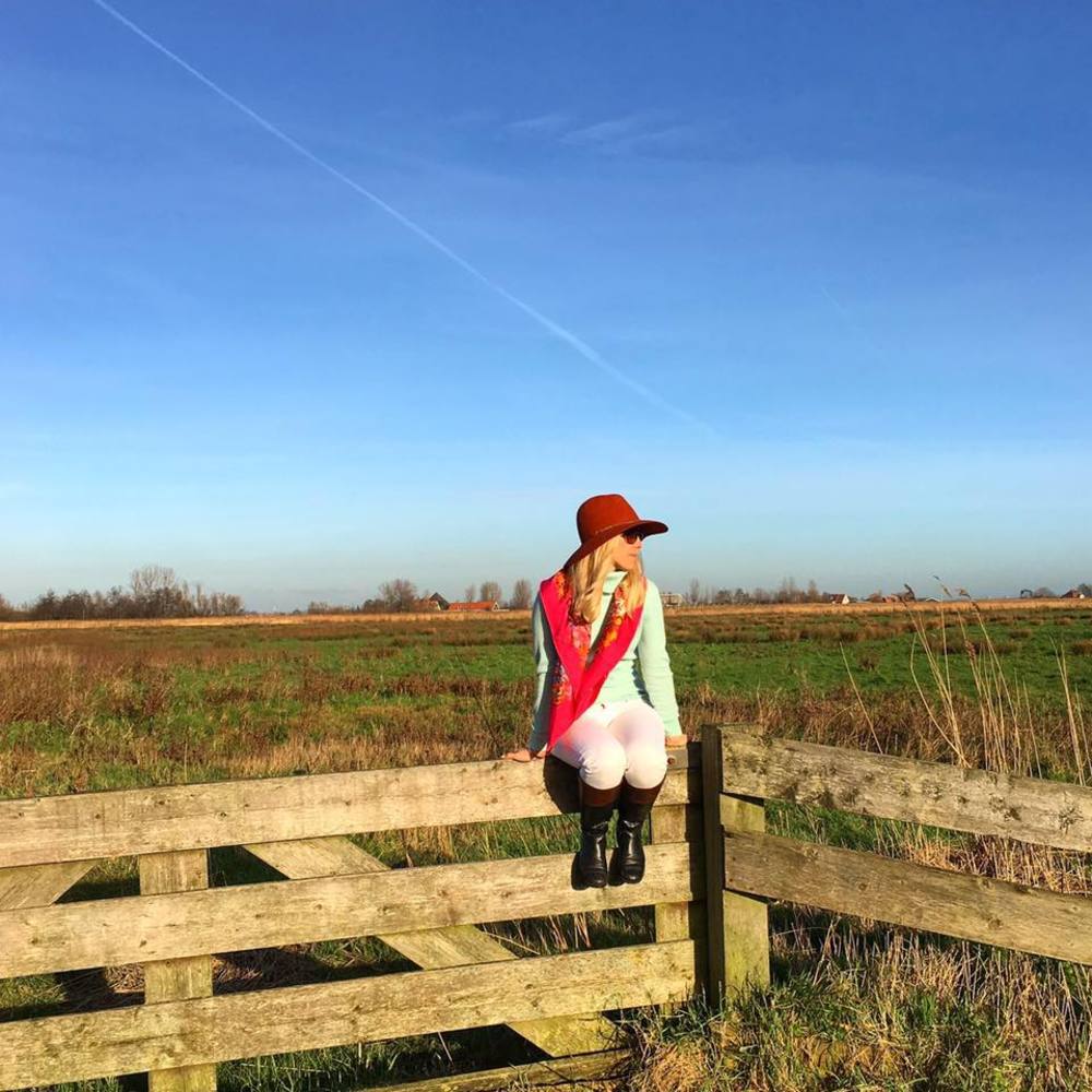 Meet your Posher, Danielle