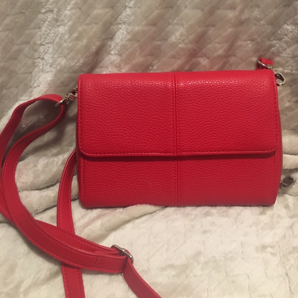 ThirtyOne 'Tons of Funds' wallet w/crossbody strap