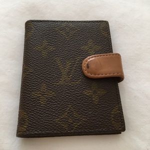 Louis Vuitton change wallet
