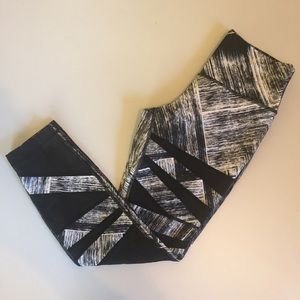 +EUC lululemon heat wave high times