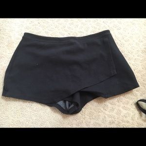 Abercrombie&Fitch black skort