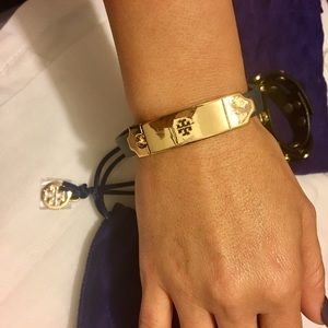 Tory Butch Leather Clasp Bracelet