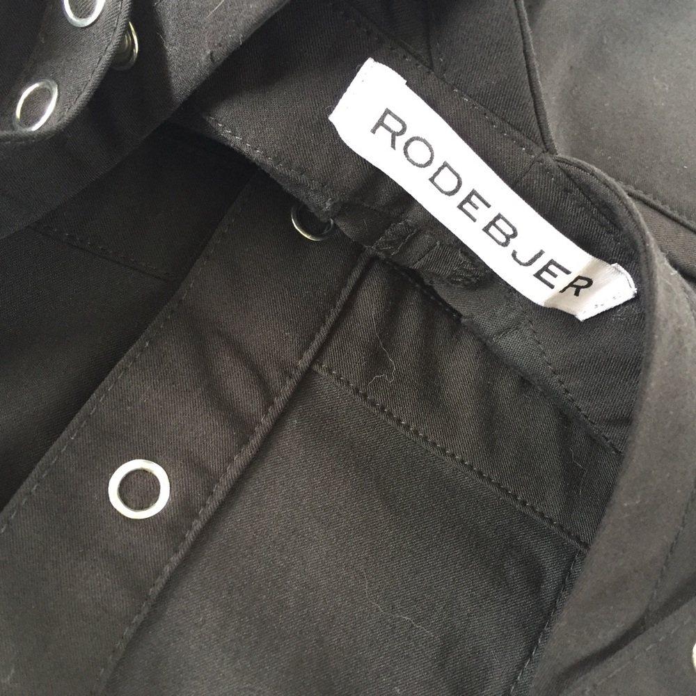 RODEBJER Open Back Romper in Black - Picture 3 of 6