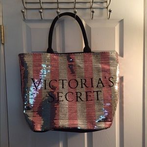 Victoria Secret Tote 💗💗💗