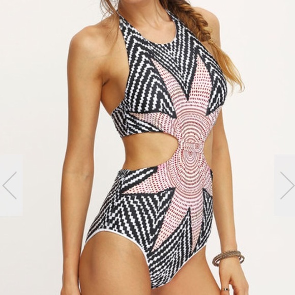 5⭐️ RATED! 🔥3X HP🔥CUT-OUT TRIBAL SUN MONOKINI - Picture 4 of 7