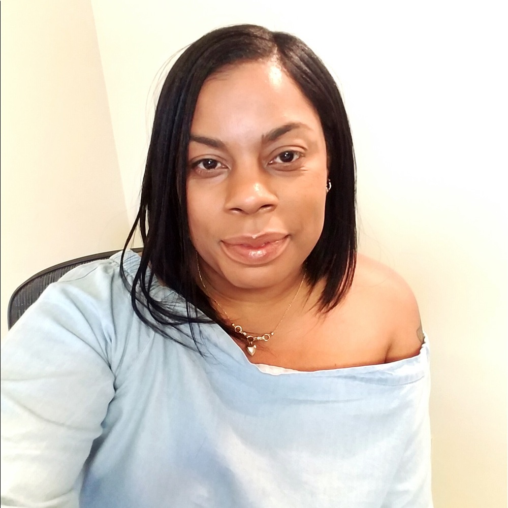 Meet your Posher, Katina