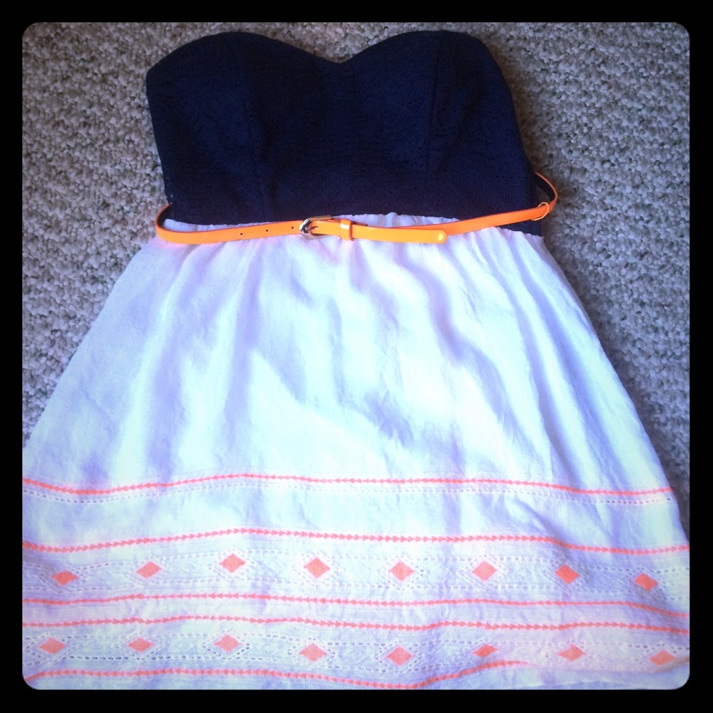 Strapless dress