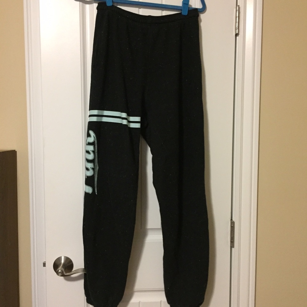 Bundle - Picture 2 of 3