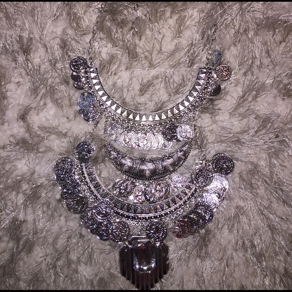 NEW BOHO COIN necklace - Picture 2 of 3
