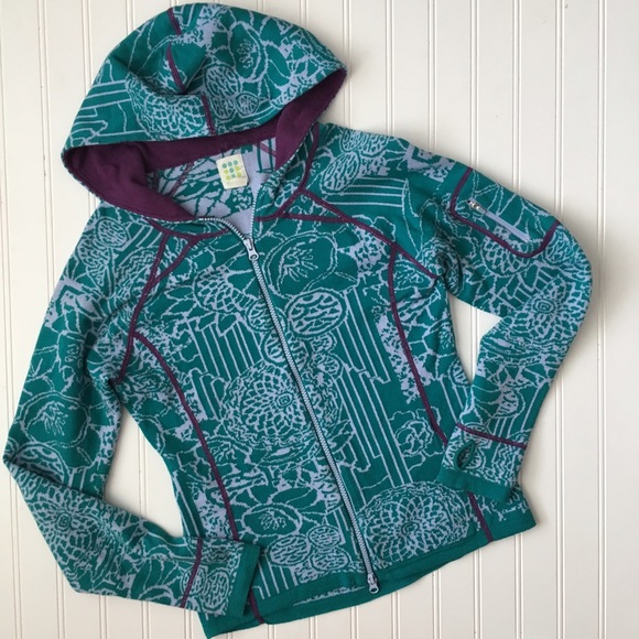 title nine sweaters