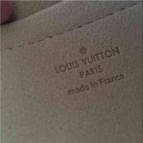 ❌SOLD❌ LV Pochette azur - Picture 3 of 8