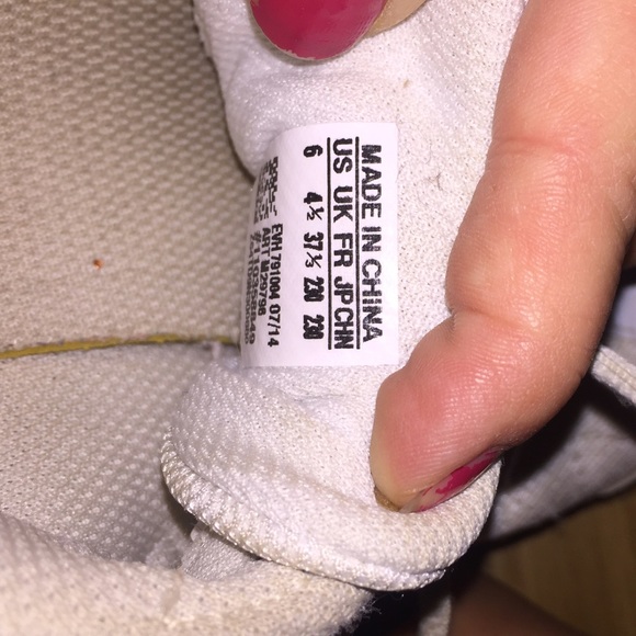 Cheer Shoes - Picture 2 of 2