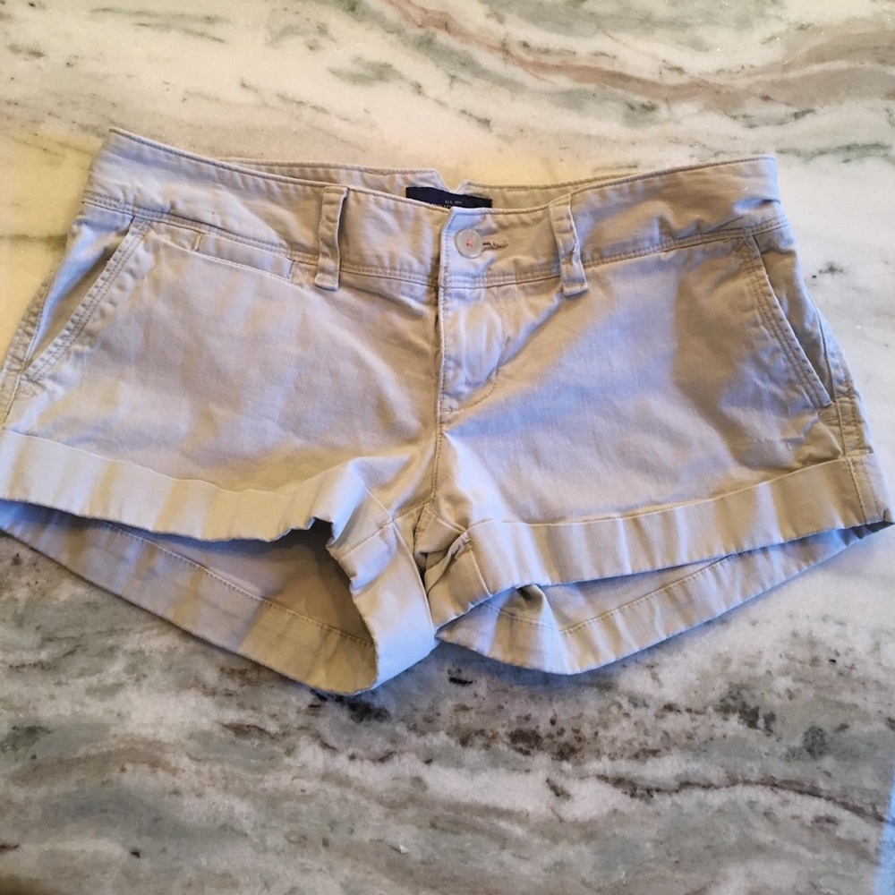 American Eagle khaki shorts