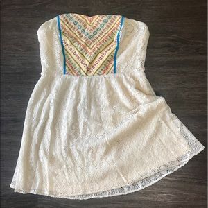 Flying Tomato Strapless Lace Dress