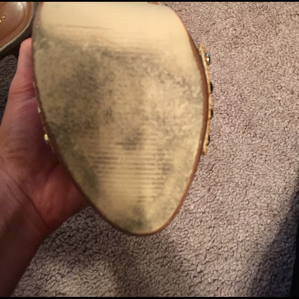 Heels - Picture 4 of 4