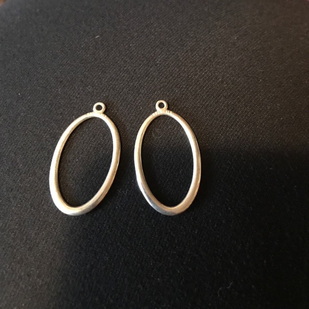Retired pandora build your own earrings
