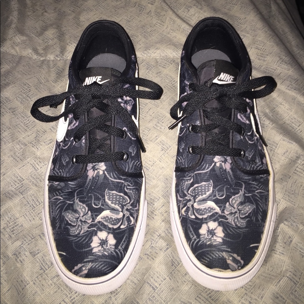 Men's Nike sport sneakers