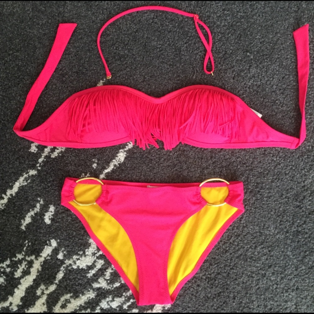 Jessica Simpson swimsuit