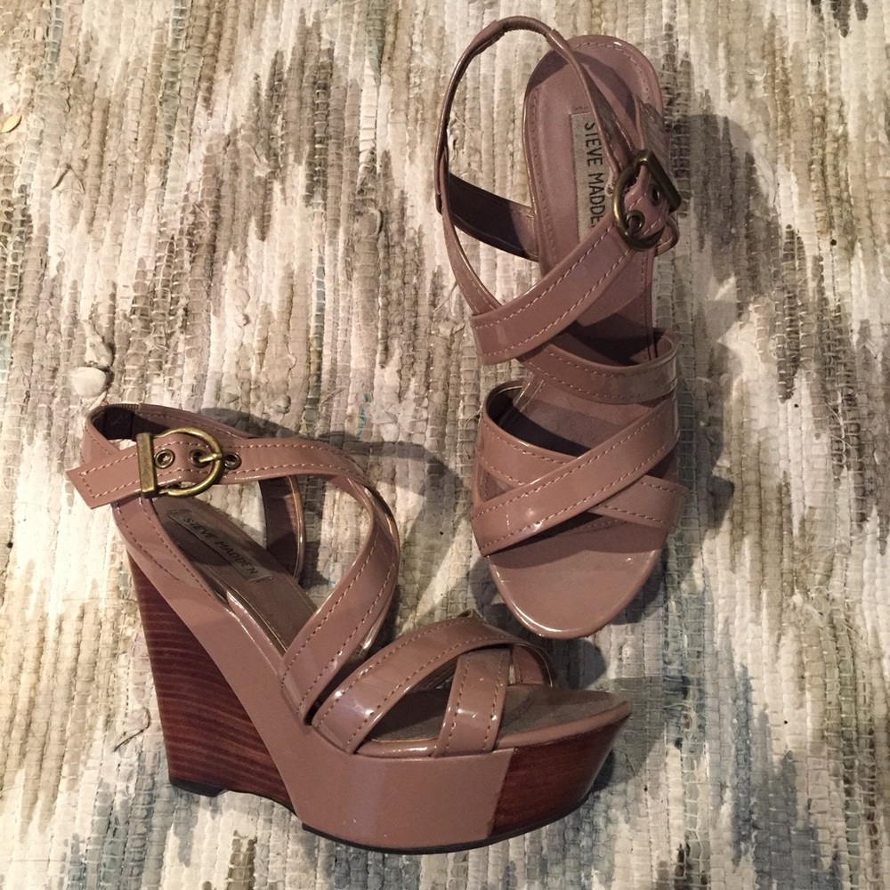 Steve Madden Patent Leather & Wood Wedge - Size 8