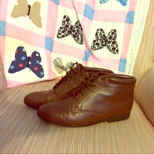 ‼️⏰SALE‼️Vintage Connie Boots